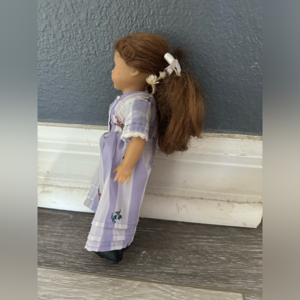 American Girl Doll Felicity 1774 Mini American Girl Doll - Picture 6 of 10